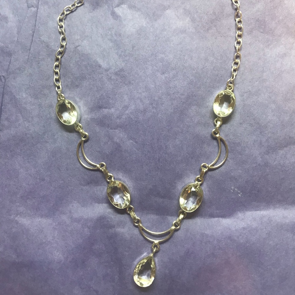 Beautiful silver clear stone necklace